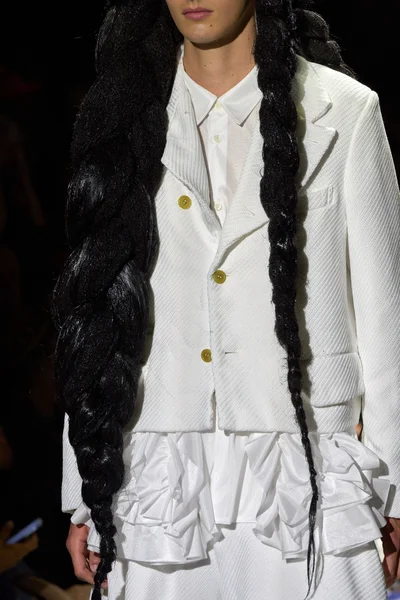 Look 76
